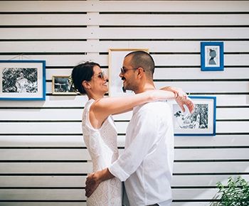 כששני מעצבים מתחתנים: החגיגה היוונית של דרור ואלי
