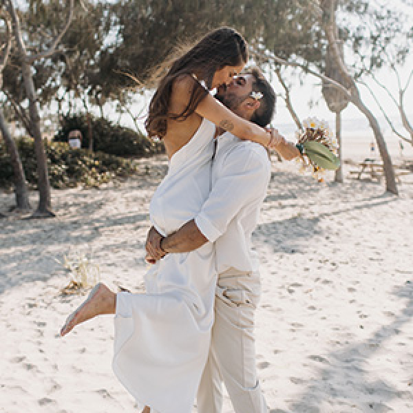 Coastal Love: החתונה של יעל ועומר